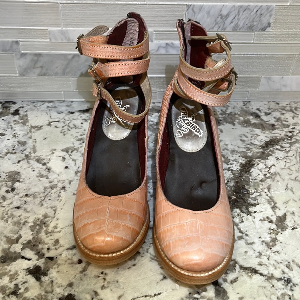 BLUSH RANDI from Freebird by Steven UNWORN